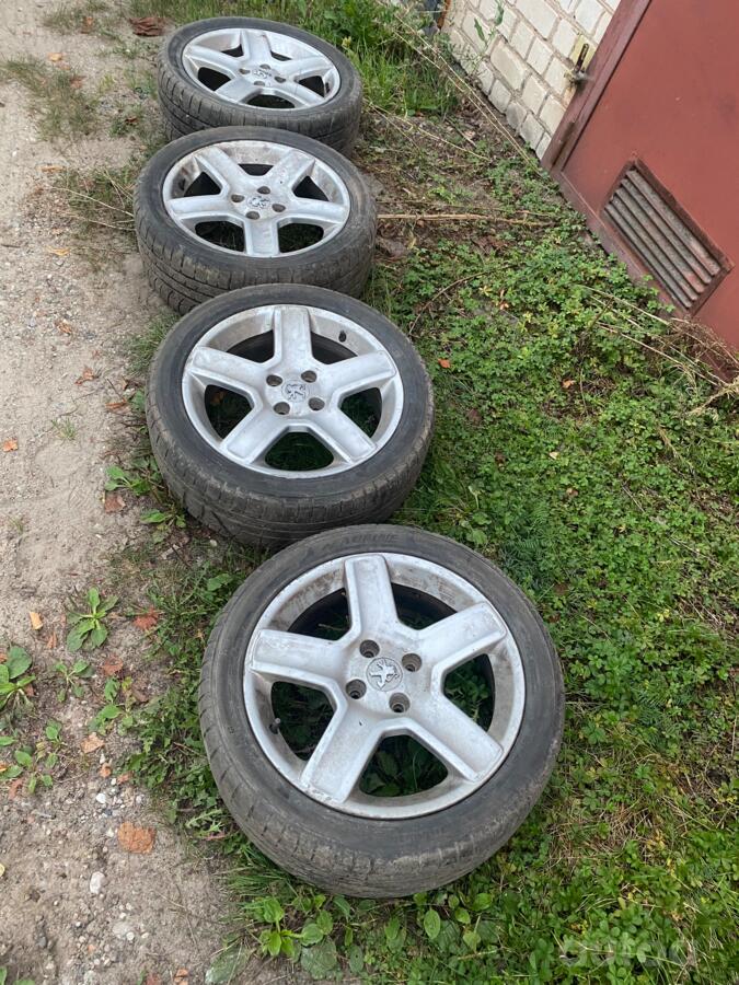 BBS, valuveljed