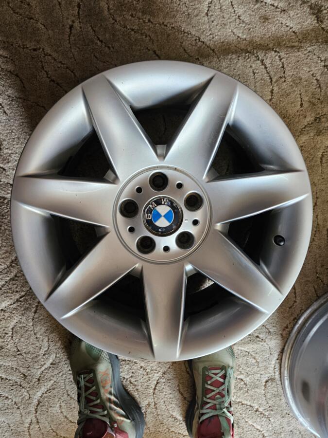 Bmw, valuveljed
