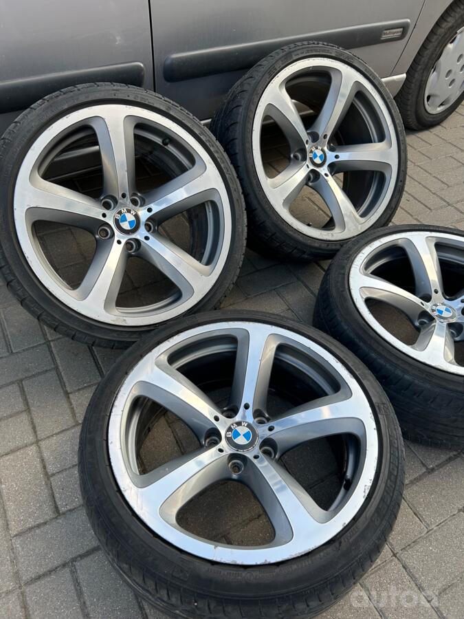 Bmw, valuveljed