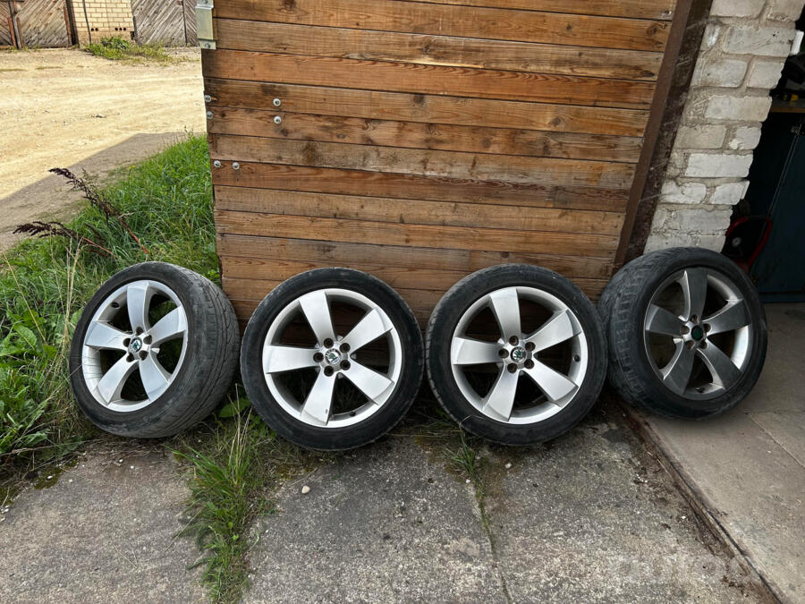 Skoda, valuveljed