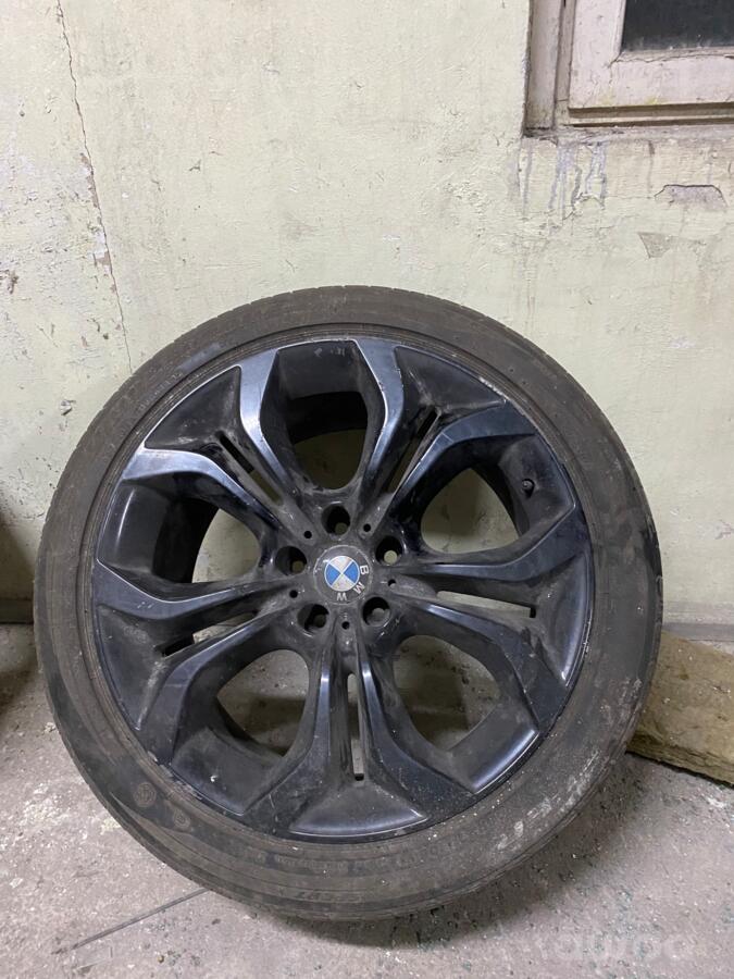 Bmw, valuveljed