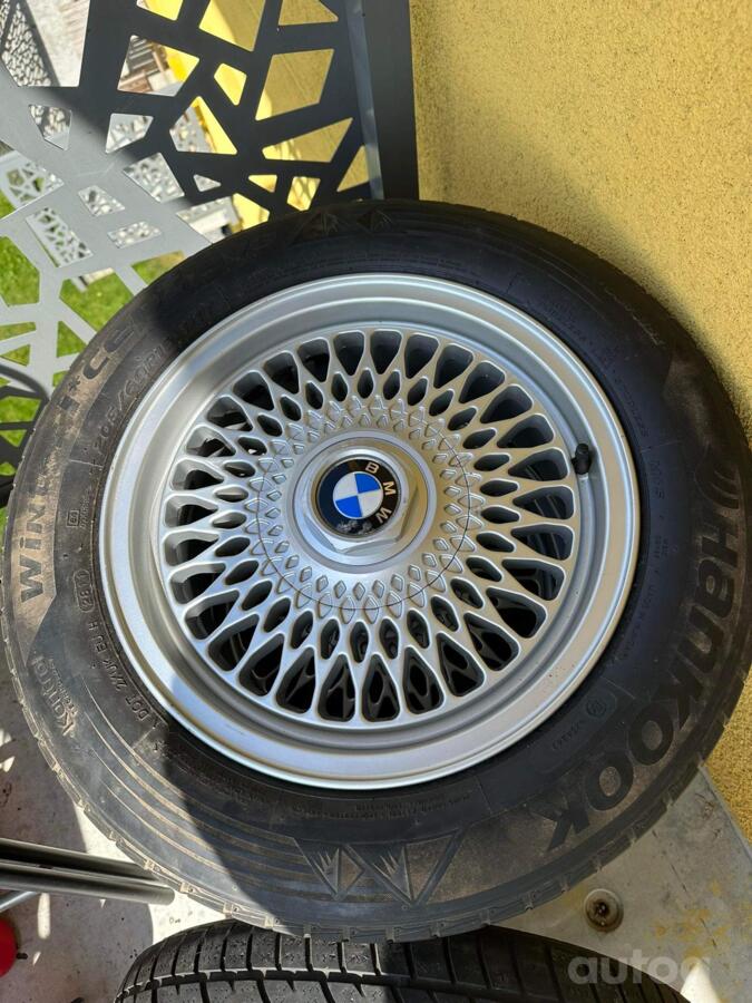 BMW, valuveljed