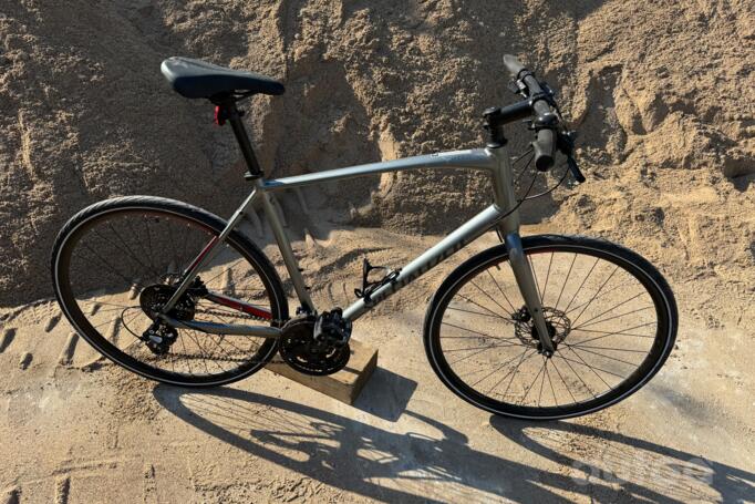 Specialized Sirrus