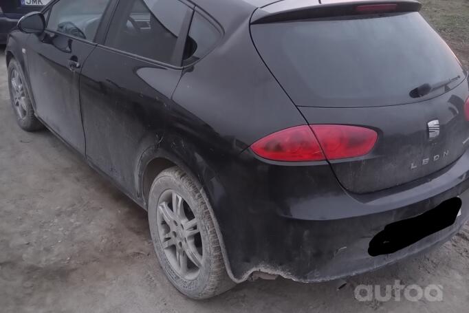 SEAT Leon 2 generation [restyling] Hatchback 5-doors