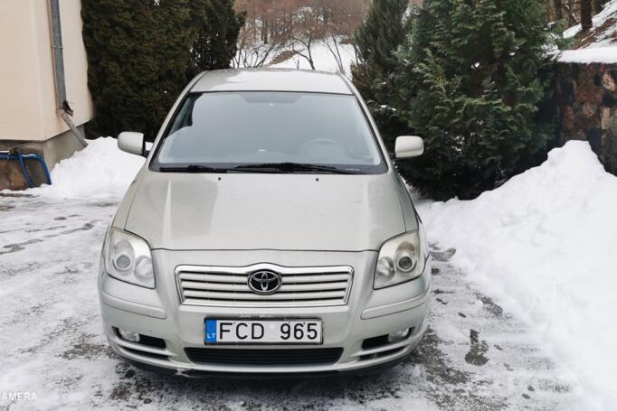 Toyota Avensis 2 generation Sedan