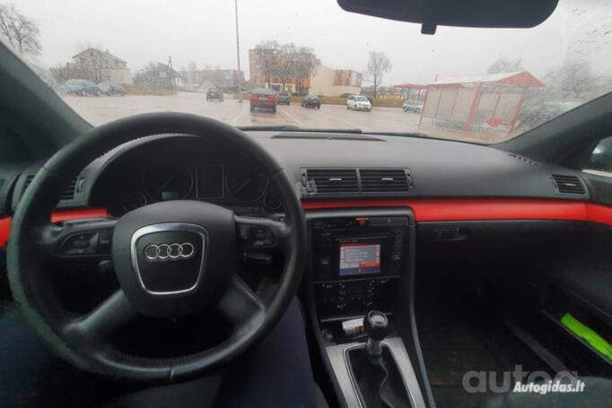 Audi A4 B6 Avant wagon 5-doors