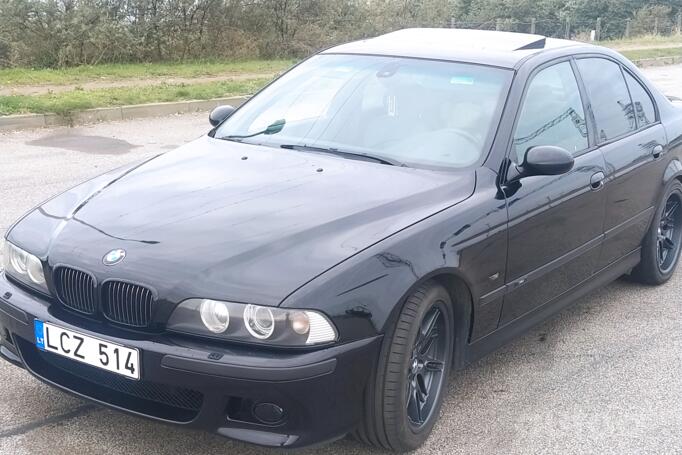 BMW M5 E39 Sedan