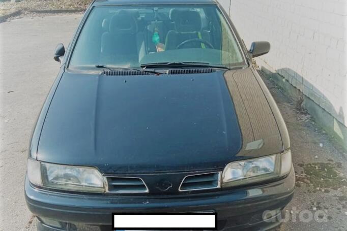 Nissan Primera P10 Sedan