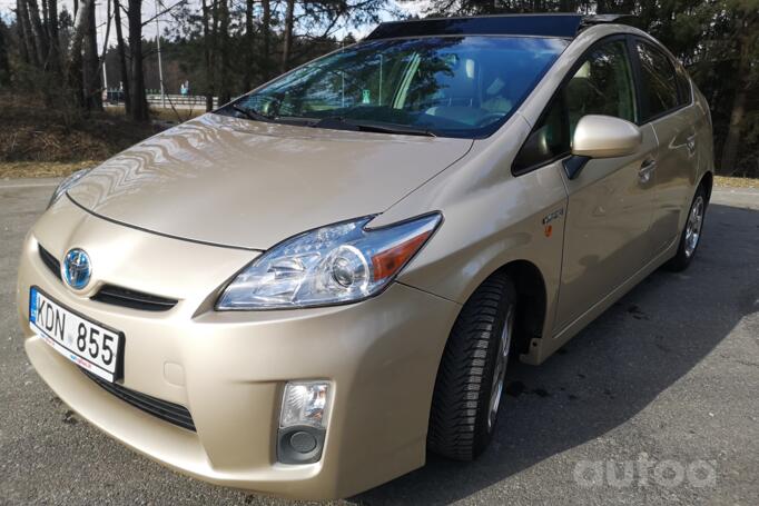 Toyota Prius XW30
