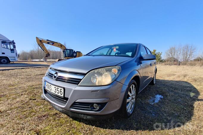Opel Astra H Hatchback
