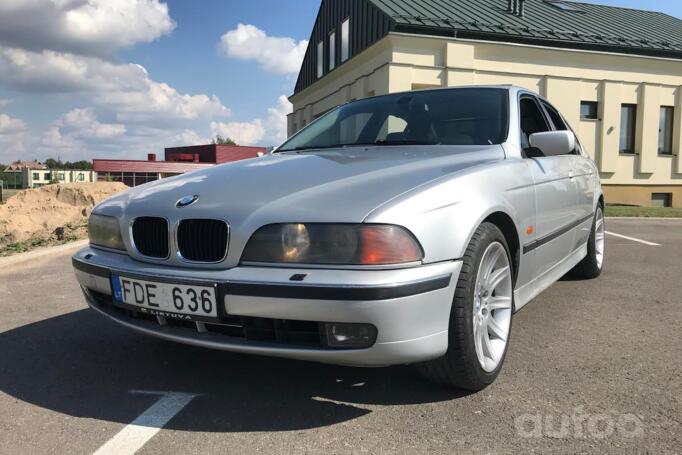 BMW 5 Series E39 Sedan 4-doors
