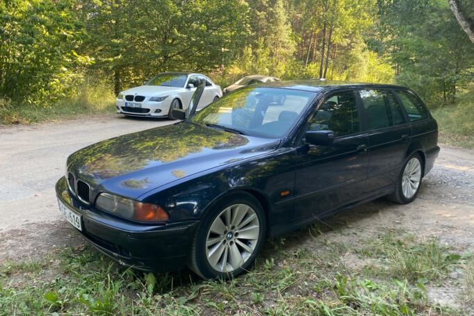 BMW 5 Series E39 Touring wagon