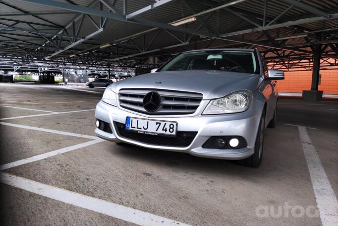 Mercedes-Benz C-Class W204/S204 wagon 5-doors