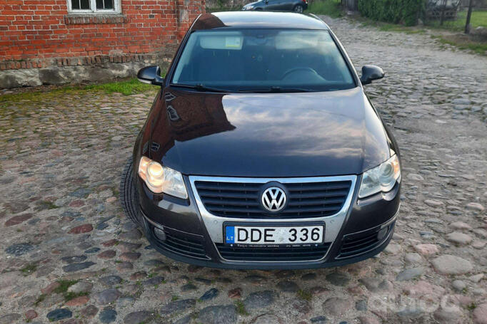 Volkswagen Passat B6 Sedan 4-doors