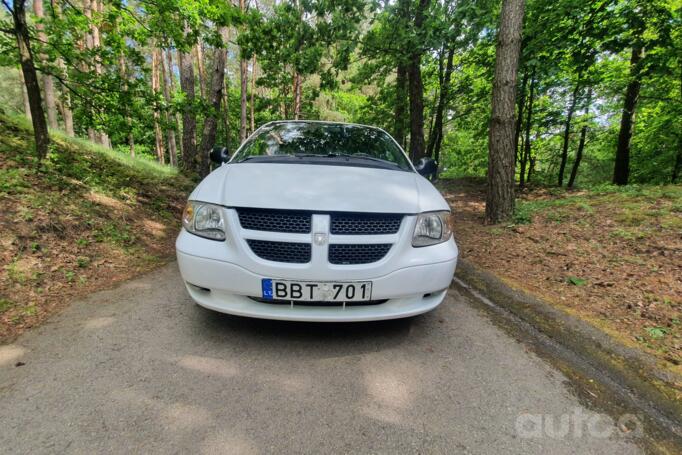 Dodge Caravan 4 generation Grand minivan 5-doors
