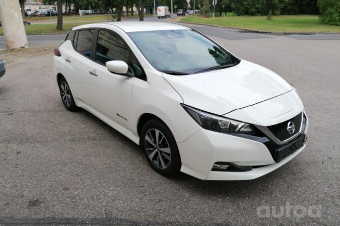 Nissan Leaf 2 generation Hatchback