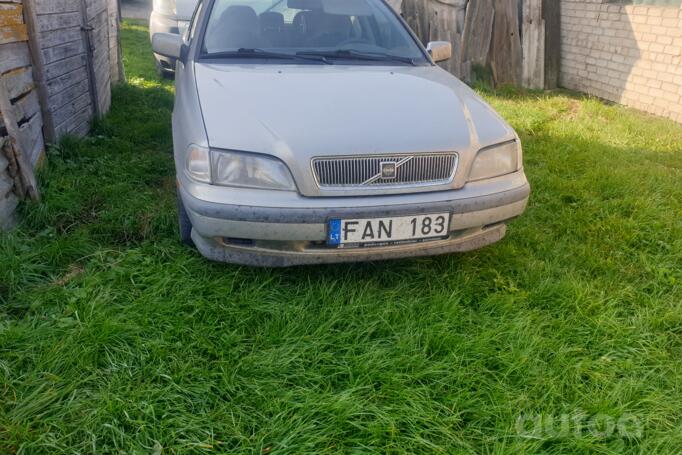 Volvo V40 1 generation wagon
