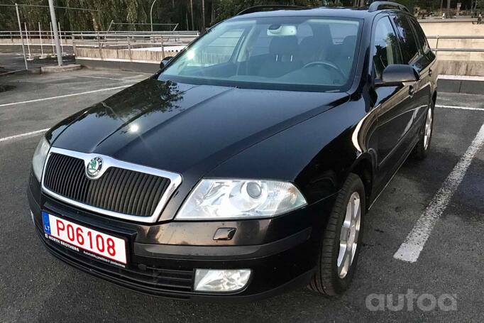 Skoda Octavia 2 generation Combi wagon 5-doors