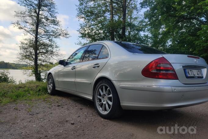 Mercedes-Benz E-Class W211 Sedan