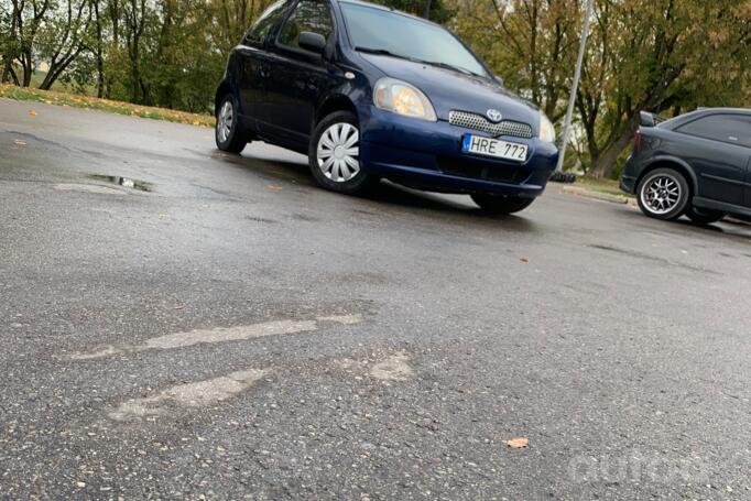 Toyota Yaris 1 generation
