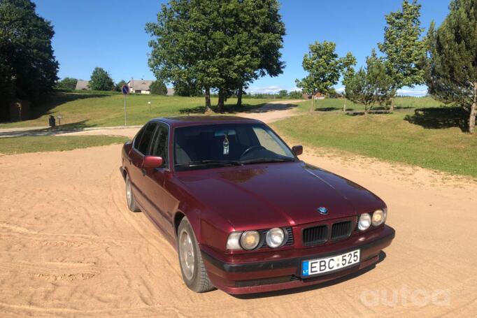 BMW 5 Series E34 Sedan