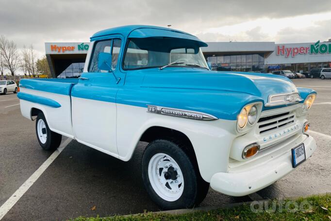 Chevrolet 210