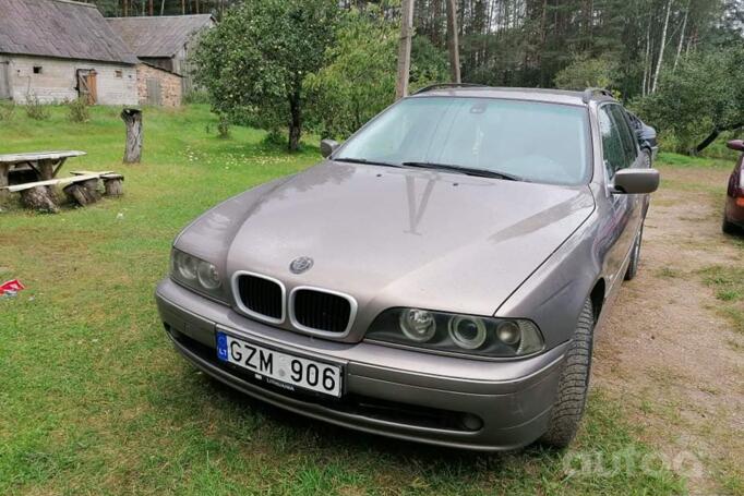 BMW 5 Series E39 Touring wagon