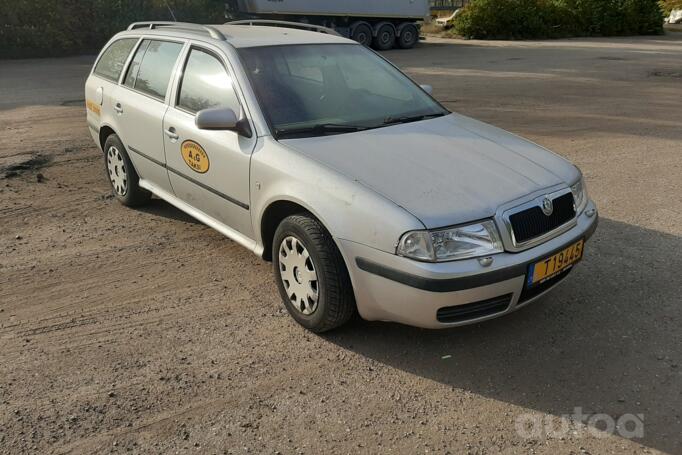 Skoda Octavia 1 generation [restyling] Combi wagon 5-doors