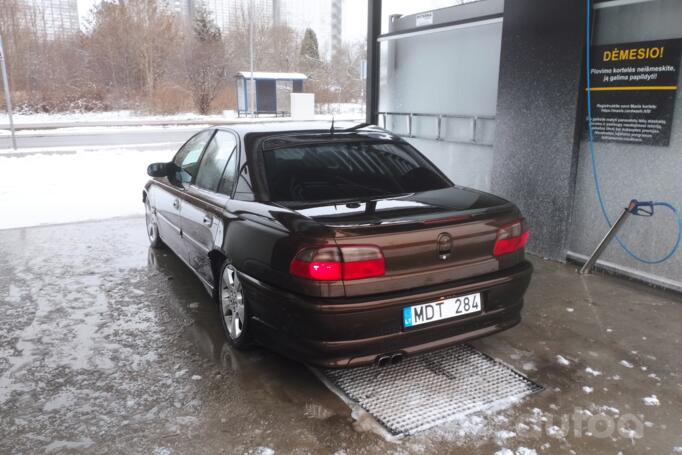 Opel Omega B Sedan
