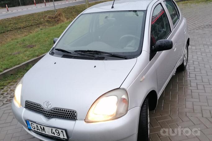Toyota Yaris 1 generation