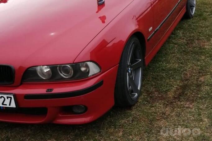 BMW 5 Series E39 Sedan 4-doors