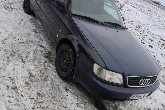 Audi A6 A4/C4 wagon