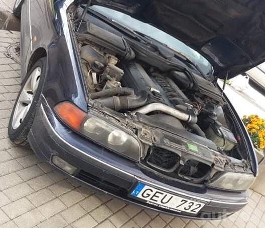 BMW 5 Series E39 Touring wagon