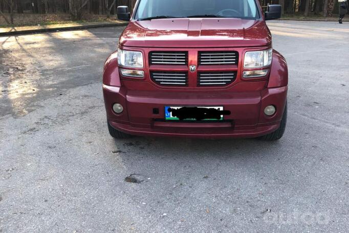Dodge Nitro 1 generation SUV