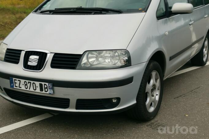 SEAT Alhambra 1 generation [restyling] Minivan