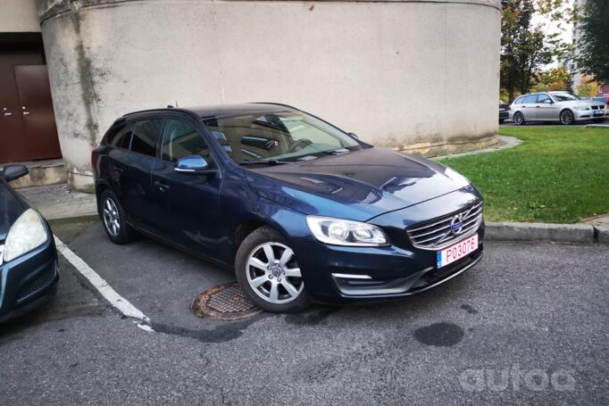 Volvo V60 1 generation [restyling] wagon 5-doors