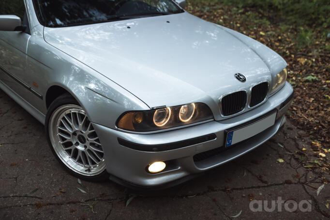 BMW 5 Series E39 Sedan 4-doors