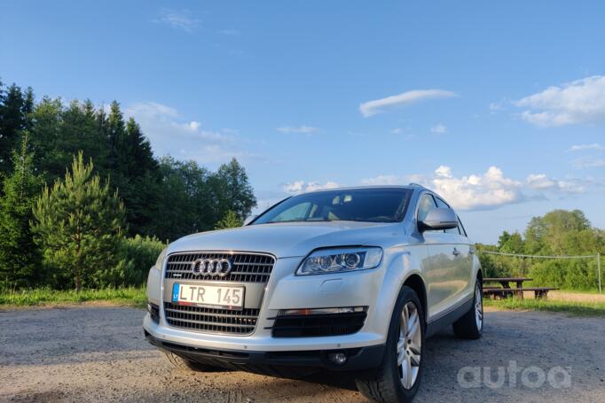 Audi Q7 4L Crossover