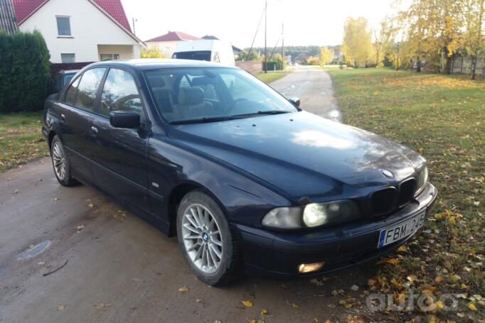 BMW 5 Series E39 Sedan 4-doors