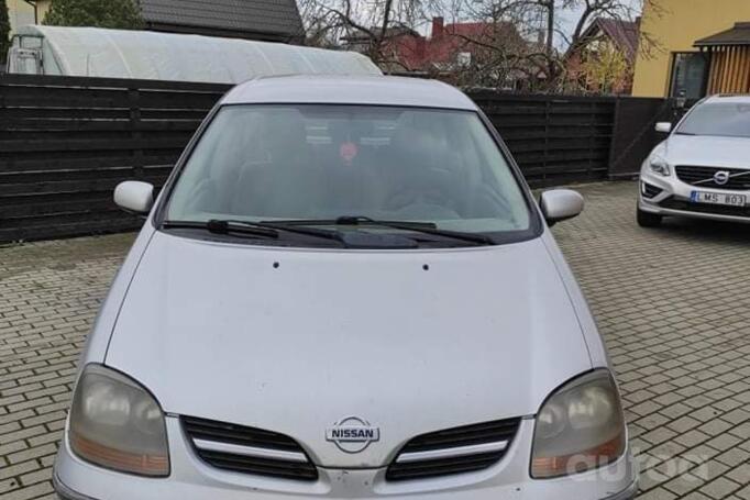 Nissan Almera Tino V10 Minivan