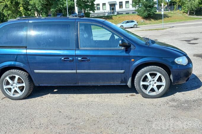 Chrysler Voyager 4 generation [restyling] Minivan