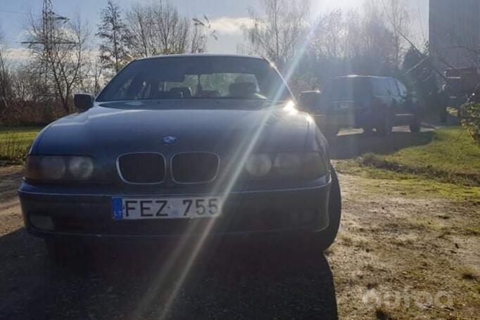 BMW 5 Series E39 Sedan 4-doors