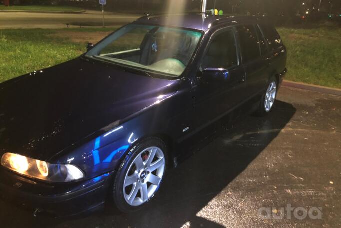 BMW 5 Series E39 Touring wagon