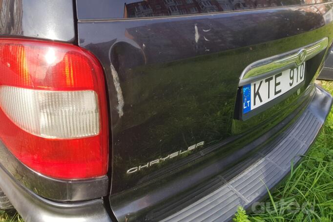 Chrysler Voyager 4 generation [restyling] Minivan Grand
