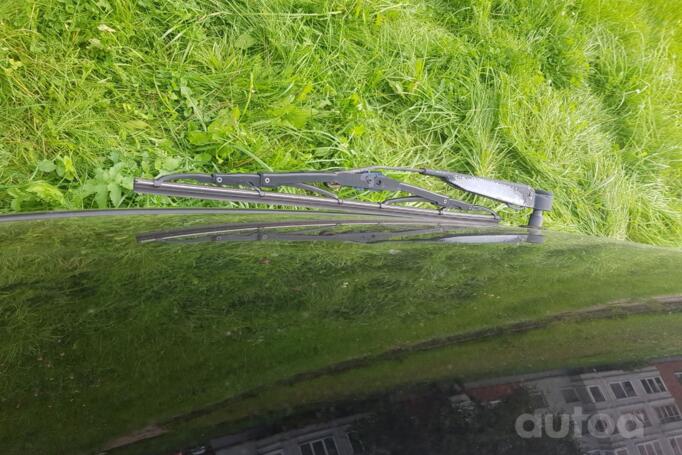 Chrysler Voyager 4 generation [restyling] Minivan Grand