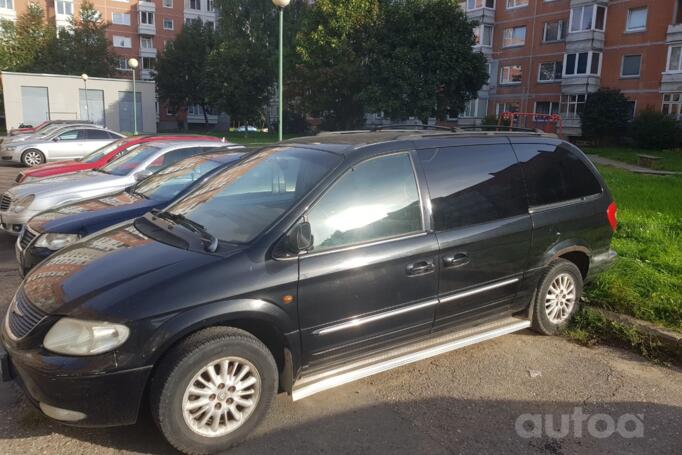 Chrysler Voyager 4 generation [restyling] Minivan Grand