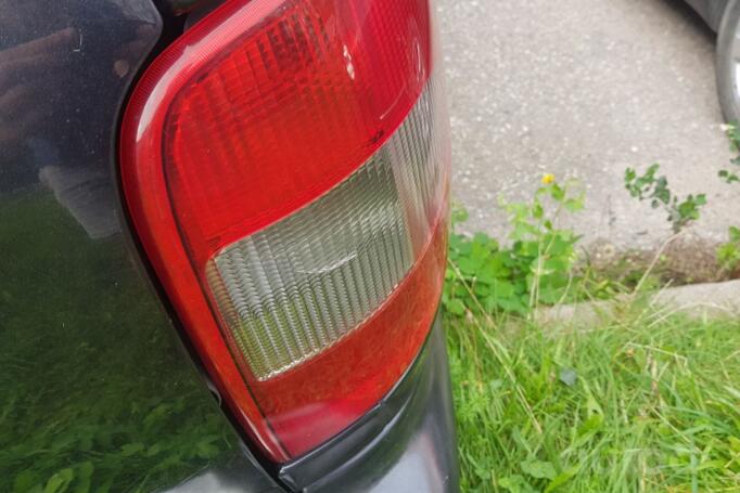 Chrysler Voyager 4 generation [restyling] Minivan Grand