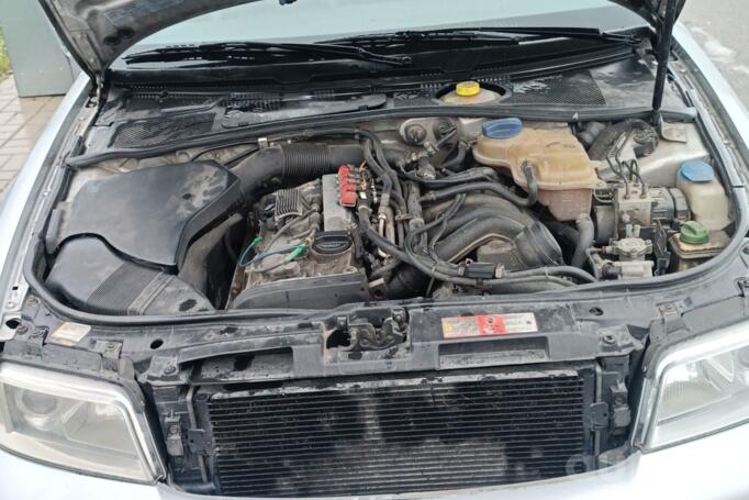Audi A4 B5 [restyling] Avant wagon 5-doors