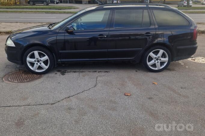 Skoda Octavia 2 generation Combi wagon 5-doors