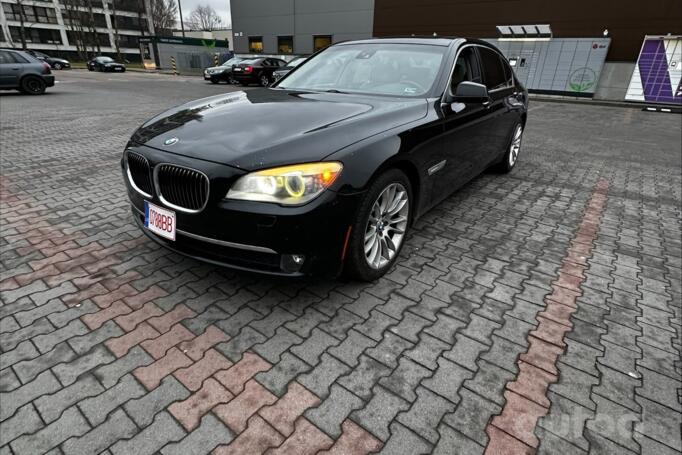 BMW 7 Series F01/F02 Sedan